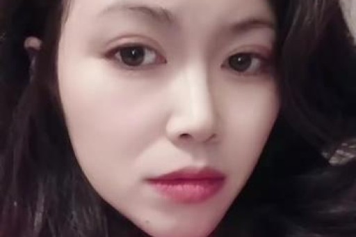 探店博主的一个“避雷贴”杀死了一家排队三小时的网红店？
