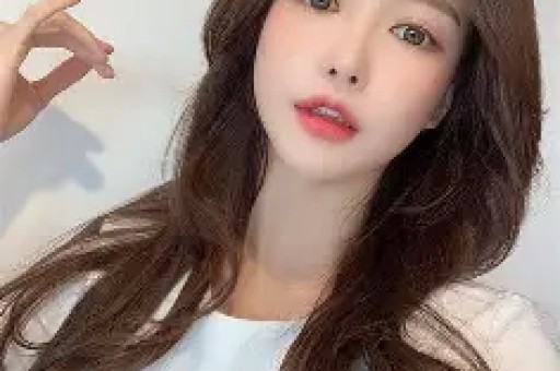 人民日报锐评假洋品牌风波只字未提董宇辉却句句不离董宇辉！