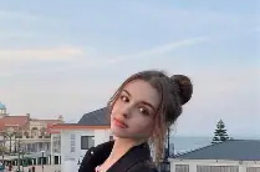 38岁张雨绮近况曝光!经历2段失败婚姻如今直播情绪失控引热议 38岁张雨绮近况曝光!经历2段失败婚姻如今直播情绪失控引热议