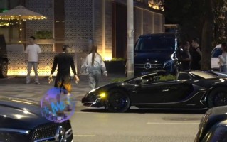 黄子韬被罚不到24小时 徐艺洋被曝在美国秘密生子 难堪的一幕出现